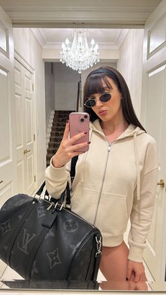 Full gallery of Angie