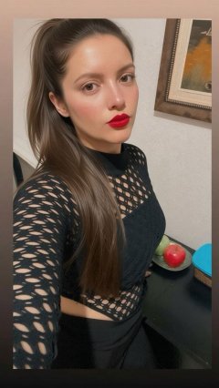 Full gallery of Julia completa🇧🇷 🍑🇧