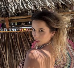 Full gallery of Scarlet ❤️‍🔥 Party ...