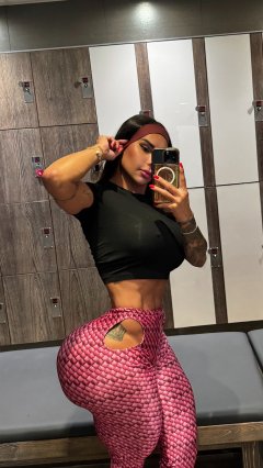 Jolie fitness model - Verified London escort