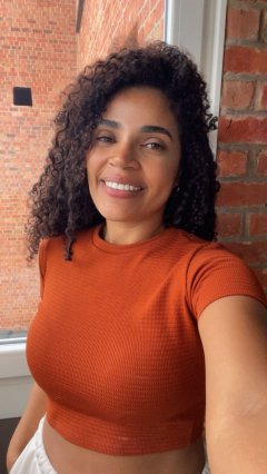 Suzy Mastroianne Party Girl