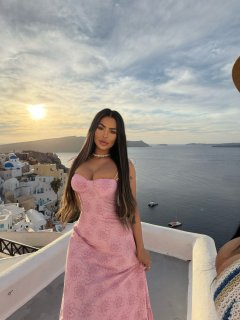 Full gallery of ANNE