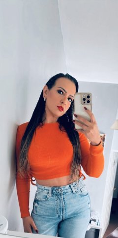 Ayla - Photo gallery