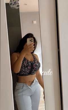 Full gallery of Luna