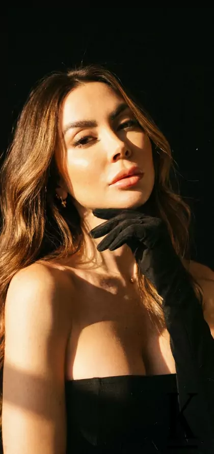 stories-slider-content