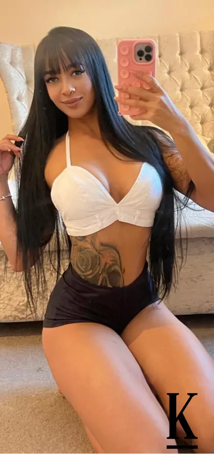 stories-slider-content