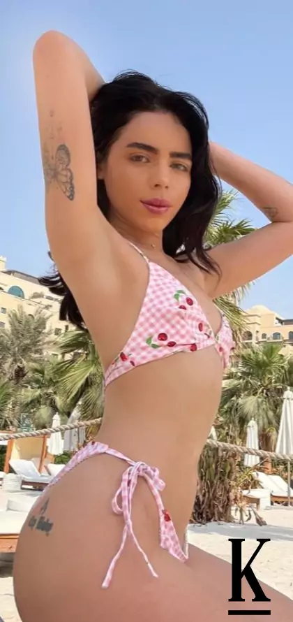 stories-slider-content