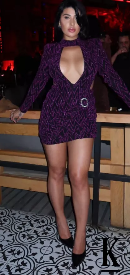 stories-slider-content