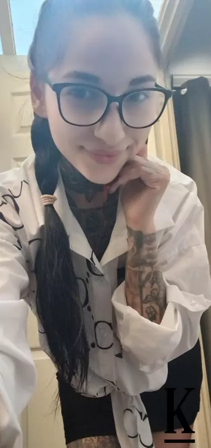 stories-slider-content