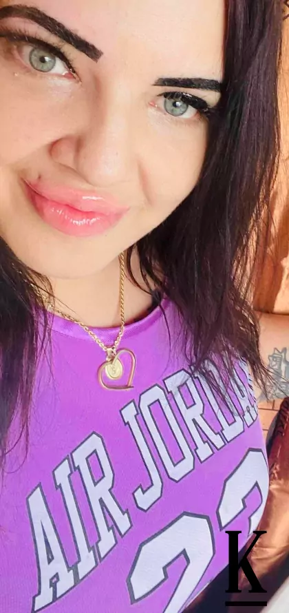 stories-slider-content