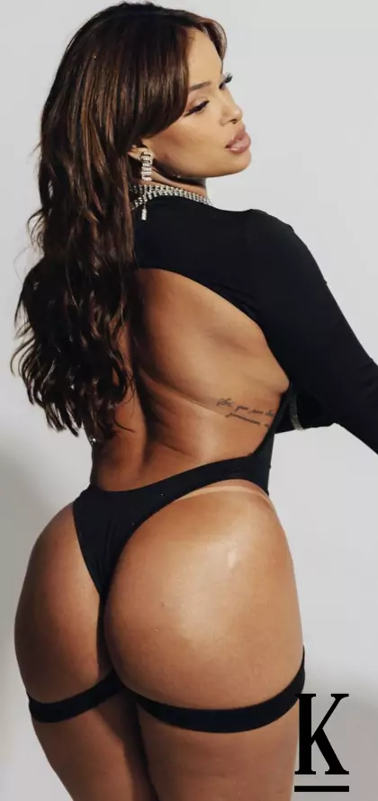 stories-slider-content