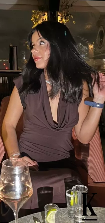 stories-slider-content