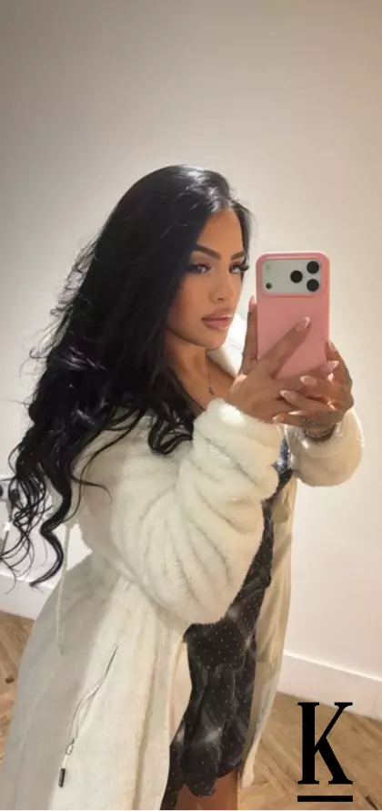 stories-slider-content