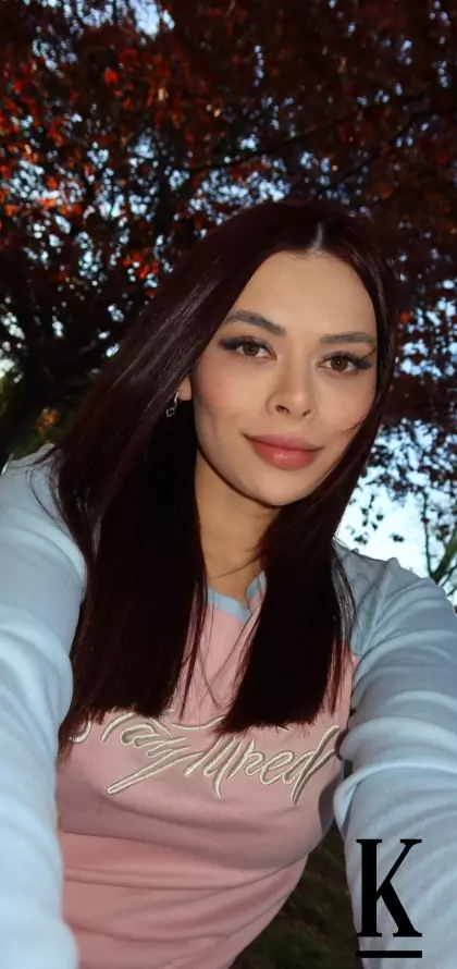 stories-slider-content