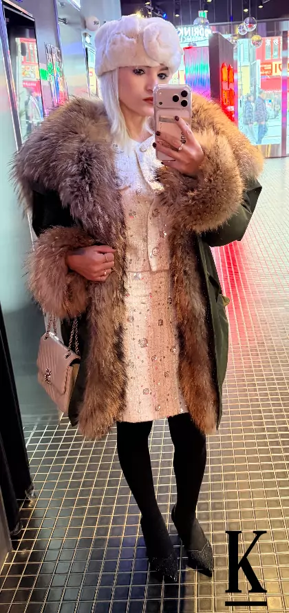 stories-slider-content