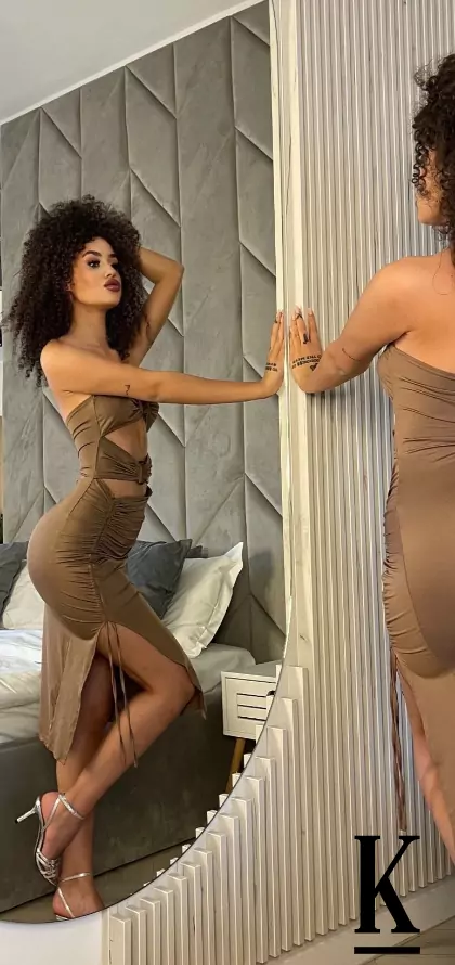 stories-slider-content