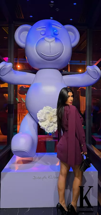 stories-slider-content