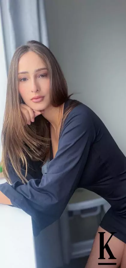 stories-slider-content