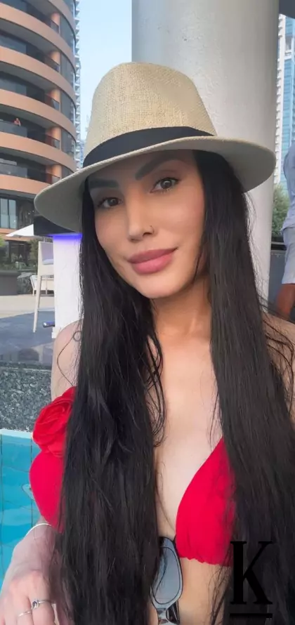 stories-slider-content