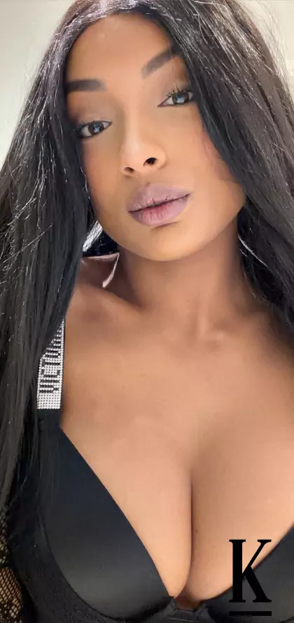 stories-slider-content