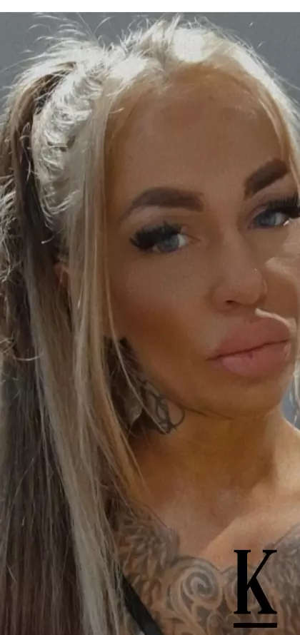 stories-slider-content