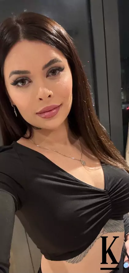 stories-slider-content