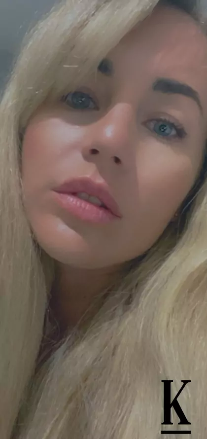 stories-slider-content