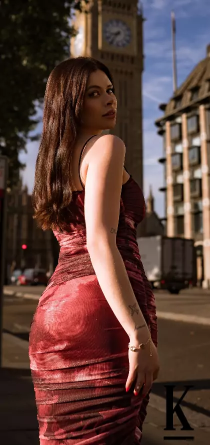 stories-slider-content