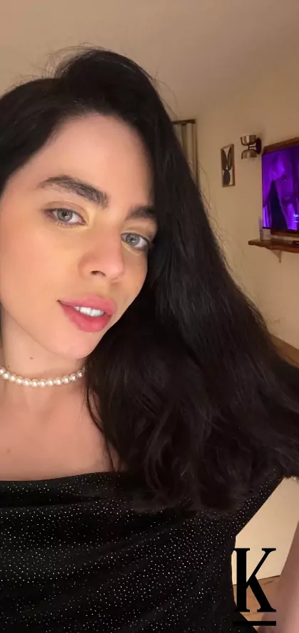 stories-slider-content