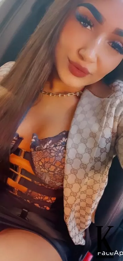 stories-slider-content