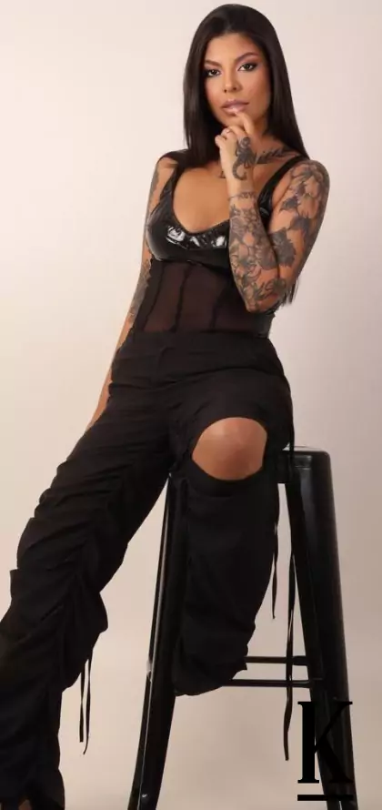 stories-slider-content