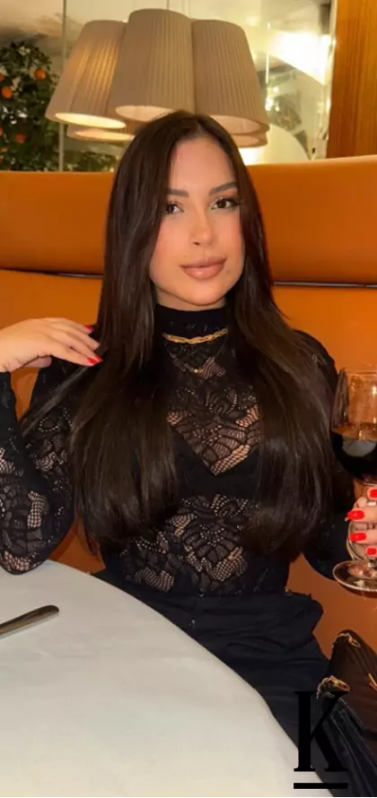 stories-slider-content