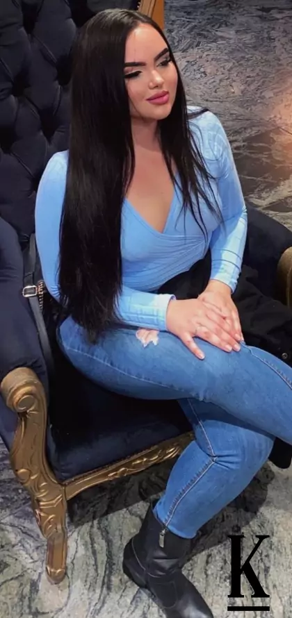 stories-slider-content