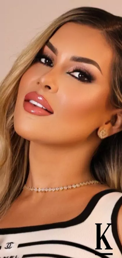 stories-slider-content