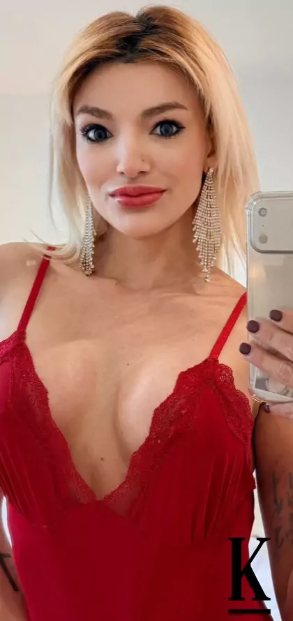 stories-slider-content