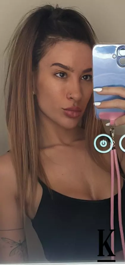 stories-slider-content