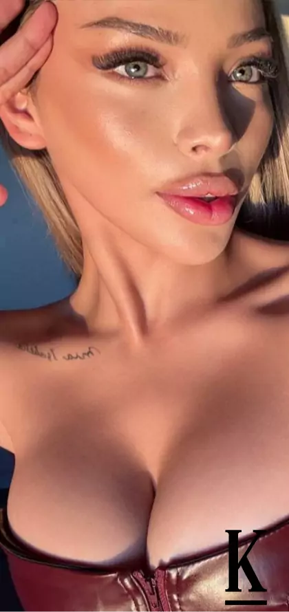 stories-slider-content