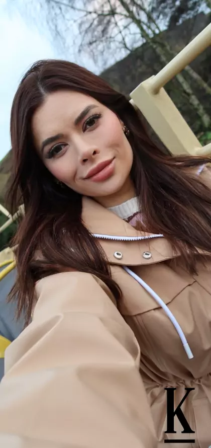 stories-slider-content