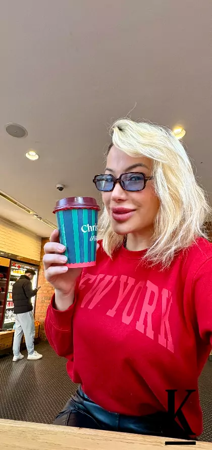 stories-slider-content