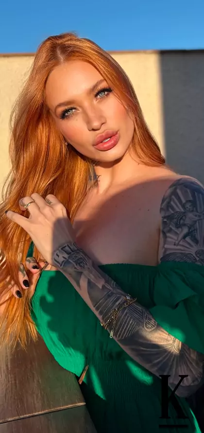 stories-slider-content