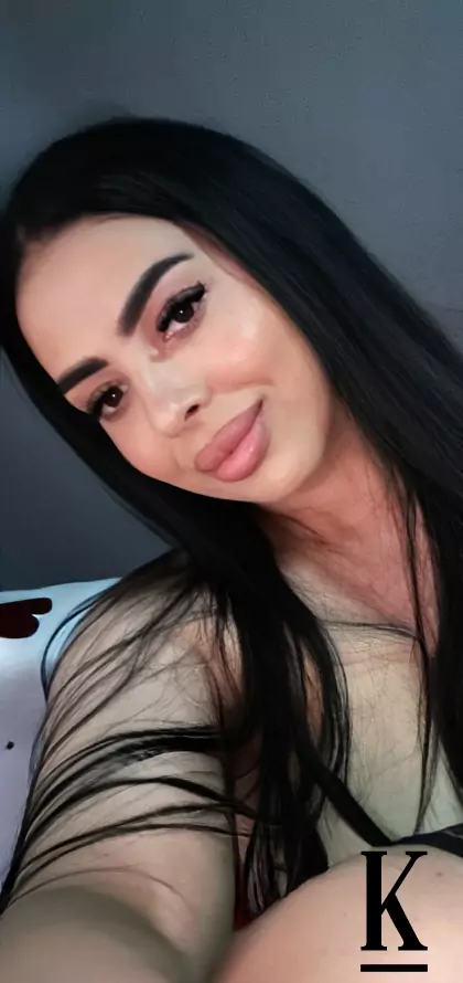 stories-slider-content