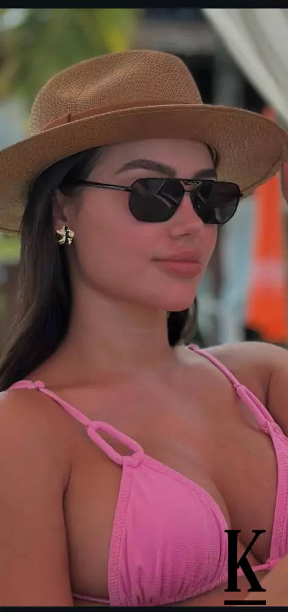 stories-slider-content