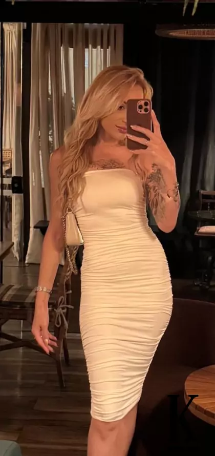 stories-slider-content