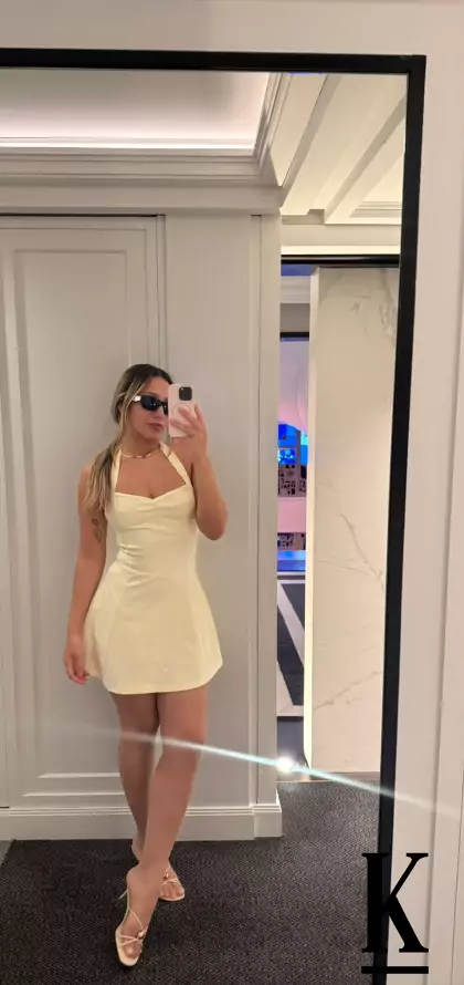 stories-slider-content