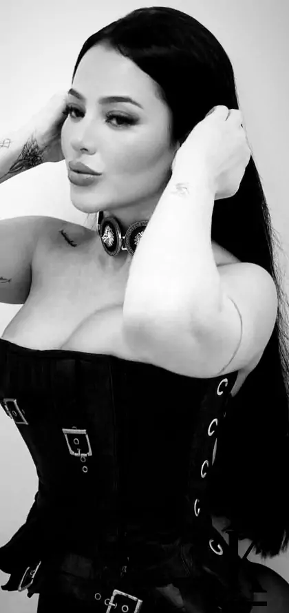 stories-slider-content