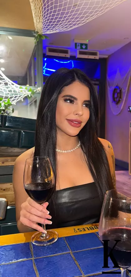 stories-slider-content