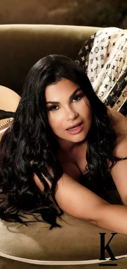 stories-slider-content