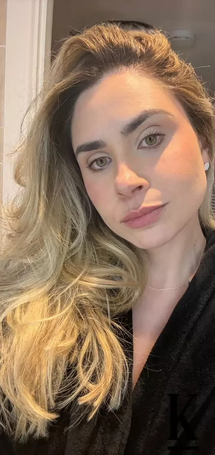 stories-slider-content