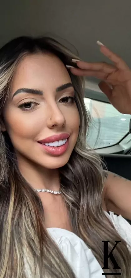 stories-slider-content