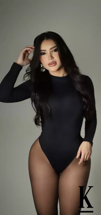 stories-slider-content